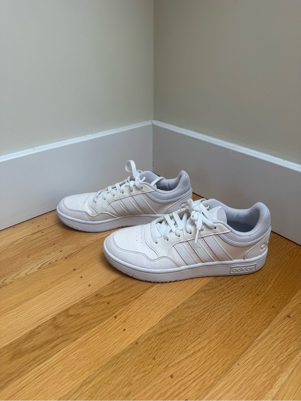 adidas White Hoops Low-Profile Sneakers, size 8/EU 40